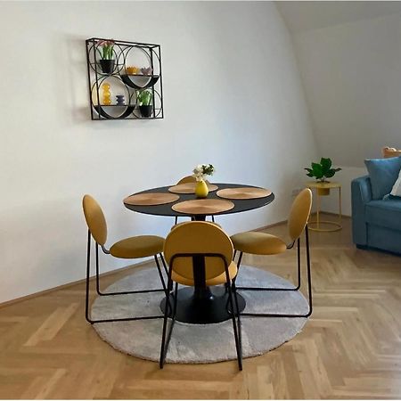 Freshly Renovated Apartment In Trendy Area L Hg21 Вена Экстерьер фото